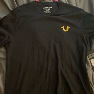 True religion shirt  size medium New with tags